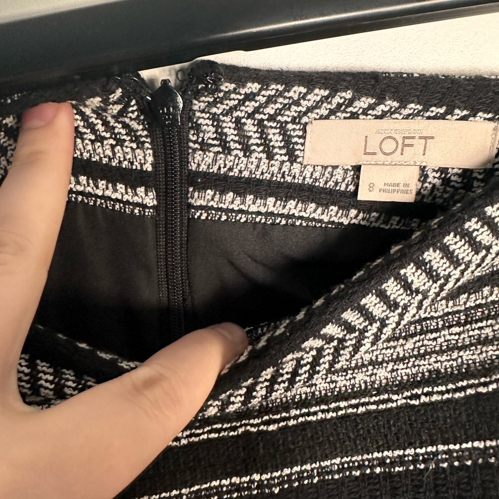 Black & white Short pencil skirt